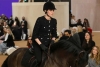 El impresionante desfile de Chanel con Charlotte Casiraghi montada a caballo