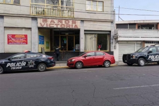 Muere un hombre en baños públicos de Toluca