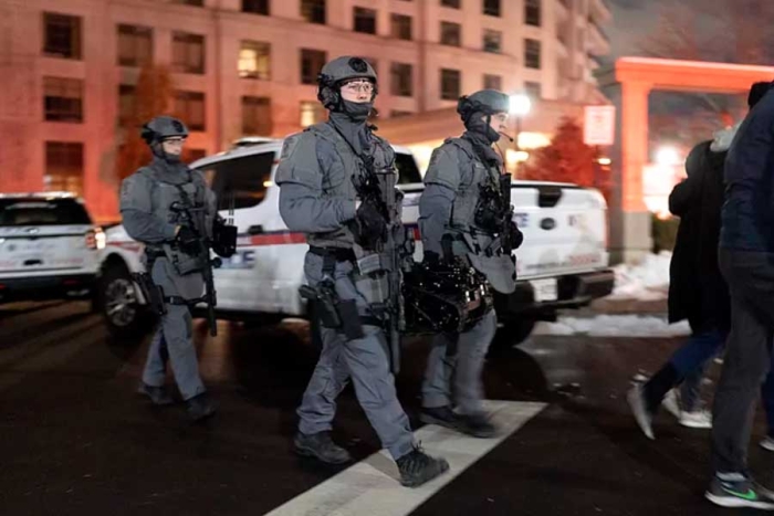 Tiroteo en departamentos deja al menos 5 muertos en Toronto, Canadá