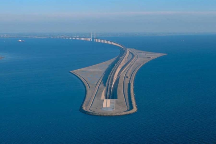 El puente túnel de Öresund, la increíble obra que une a Suecia con Dinamarca
