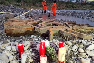 Se llevan &quot;recuerdos&quot; de la Virgen del Río Santa Catarina