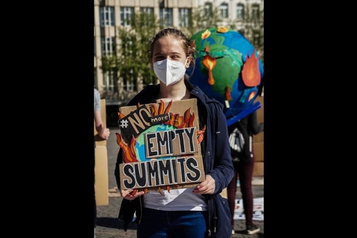 Jóvenes logran obligar a Alemania a reducir emisiones de carbono