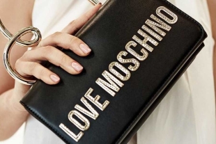 Moschino celebrará su 40 aniversario con un desfile