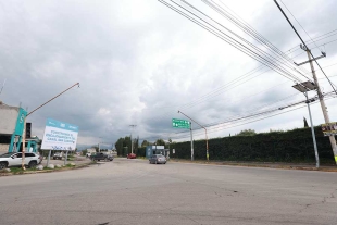 Semáforo descompuesto en Metepec