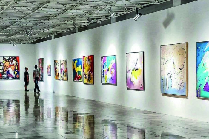 Arte a la baja, COVID pega a galerías