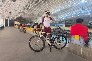 Con la mirada puesta en la gloria nacional e internacional, Josué Julián Martínez continúa pedaleando con fuerza