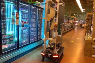 Amazon utiliza robot para eliminar coronavirus con luz ultravioleta