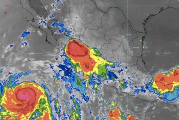 "Jova" se convierte en huracán categoría 4