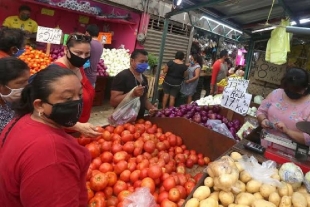 Familias resienten escalada de precios