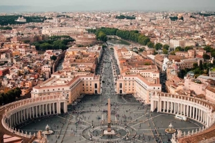 El Vaticano se “electrifica” y cambiará toda su flota por unidades no contaminantes