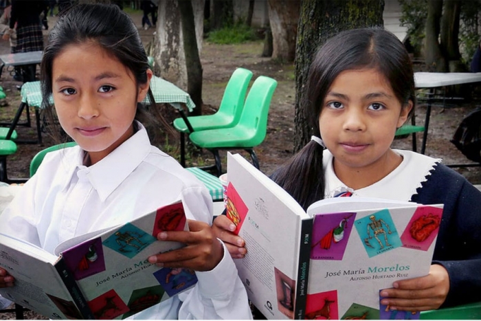 Celebran Día Internacional del Libro