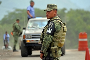 Senadores se pronuncian contra militarización durante contingencia