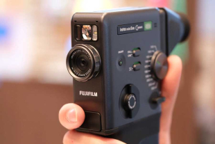 La mini Evo Cinema destaca por su diseño vertical