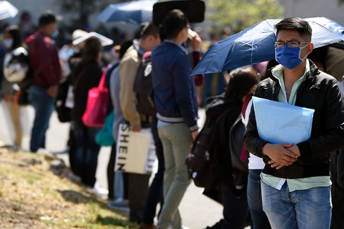 Más de 600 mil empleos perdidos en México durante 2020