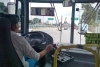 A pedradas detienen autobuses para asaltarlos en el Valle de Toluca