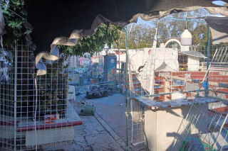 Dos mujeres mueren tras explosión de gas en tianguis navideño de Teoloyucan