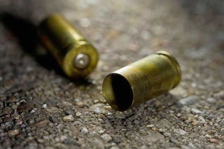Asesinan a hombre en Chapultepec; su esposa y su pareja sentimental, detenidos