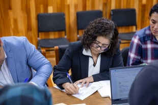 En el encuentro con la Facultad de Artes, se acordó que el pliego petitorio actualizado será entregado el próximo viernes