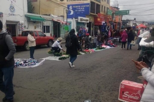 Exigen comerciantes de Santiago Tianguistenco reinstalación en zona centro