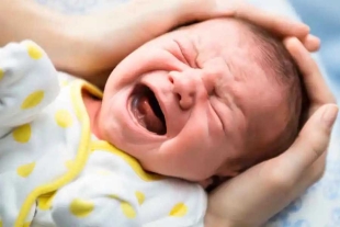 Nace el primer bebé de Reino Unido con ADN de tres progenitores