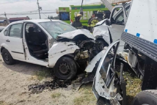 Dos personas lesionadas en accidente automovilístico sobre la carretera Toluca- Naucalpan