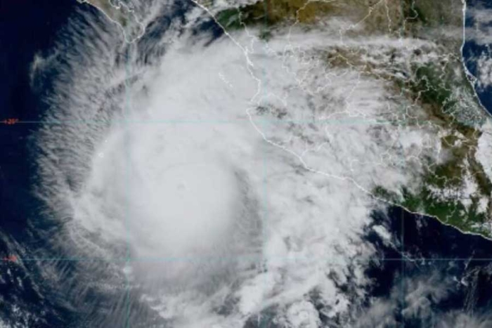 Huracán "Norma" provocará lluvias puntuales intensas en Baja California Sur, Sinaloa y Nayarit