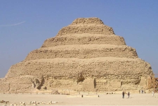 Restauran pirámide de Tetisheri, la última construida para una reina en el antiguo Egipto