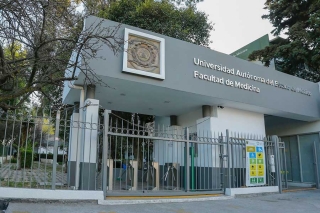 Estudiantes de Medicina exigen auditoría forense a gestión de Carlos Barrera