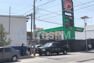 Fallece un hombre junto a gasolinera en Santa Cruz Atzcapotzaltongo