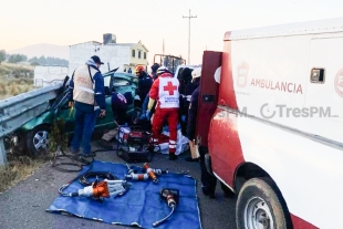Mueren tres en accidente vehicular en San José del Rincón