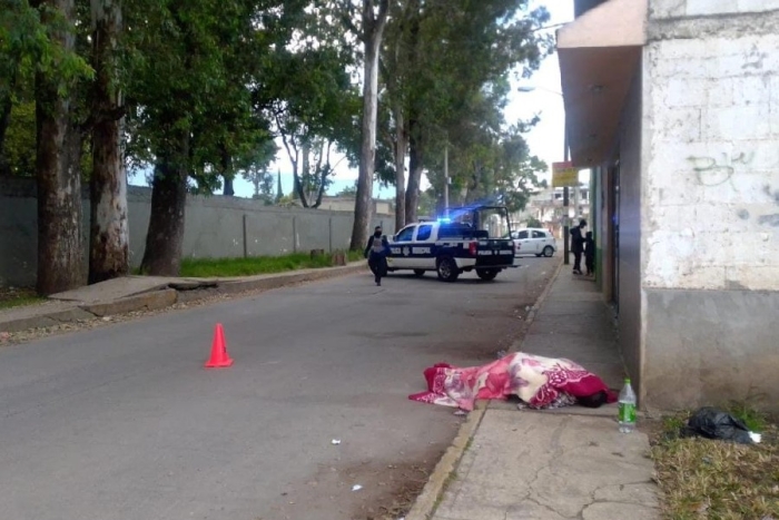 Muere hombre en vía pública en Tenancingo