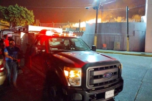 Cuatro lesionados, deja incendio en refinería de Pemex Lázaro Cárdenas