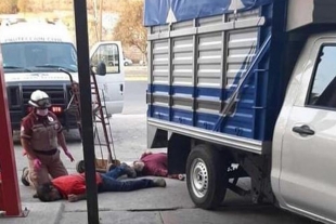 Asesinan a dos en tienda de Atlacomulco