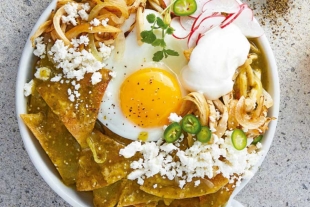 Chilaquiles: una salsa con mucha historia