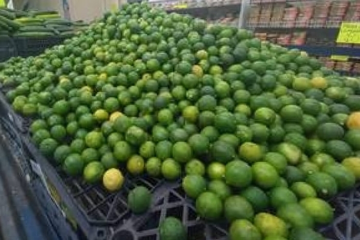Se dispara el precio del limón; 38 pesos el kilo