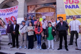 En el sitio también estuvieron presentes integrantes del cabildo municipal
