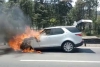 Arde camioneta en la carretera México-Toluca en Ocoyoacac