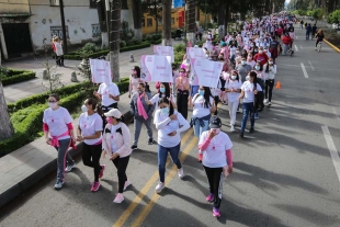 Primera Caminata por la prevención del Cáncer de Mamá
