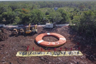 GreenPeace realiza protesta pacífica contra reinicio de las obras del Tren Maya