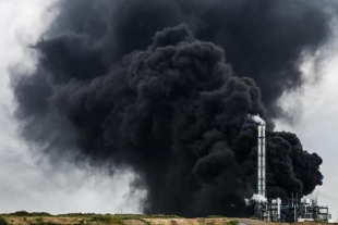 Un muerto y 16 heridos por la explosión de una fábrica en Alemania