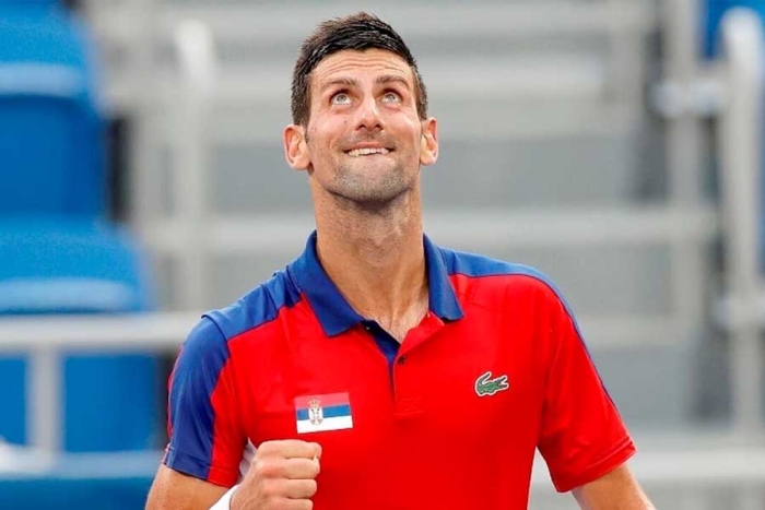 Regresan visado a Djokovic, pero aún podría ser deportado de Australia