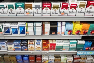 Comercios alistan amparos contra prohibición para exhibir cigarros