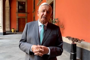 AMLO reaparece tras dar positivo a Covid