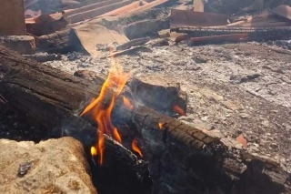 Incendio arrasa colmenas, huertas y bosque en Texcaltitlán