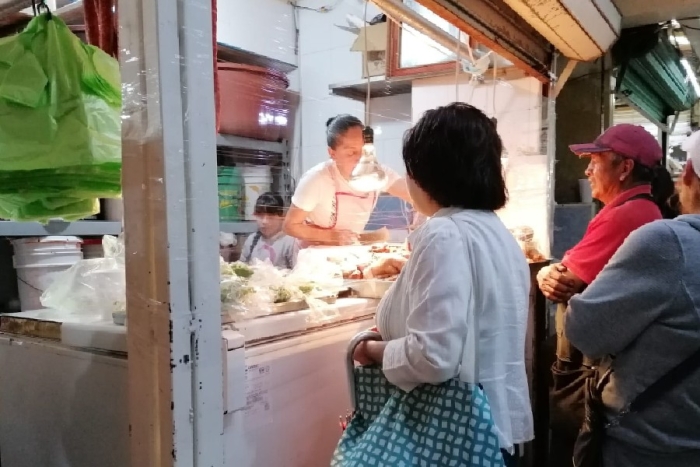 Hasta este mediodía, las ventas en las carnicerías alcanzaban un 50 por ciento