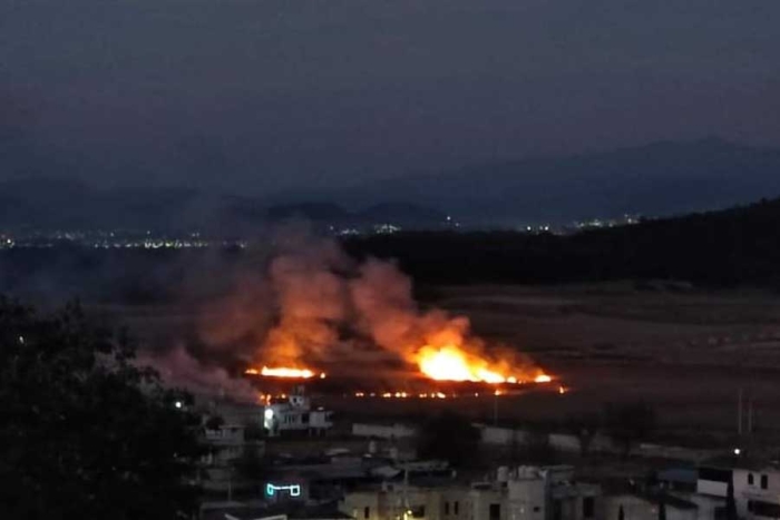 Se incendia orilla de la Laguna Agua Amarilla en Joquicingo