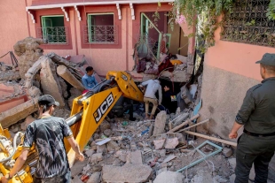 Mil 37 muertos deja el terremoto más poderoso en Marruecos