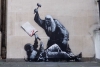 Un año después, Banksy reaparece en Londres con polémico grafiti de un juez
