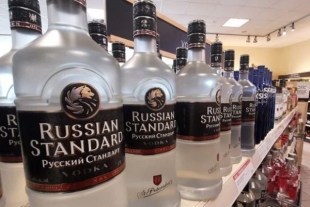 Boicot al vodka ruso en licorerías y restaurantes de EUA y Canadá
