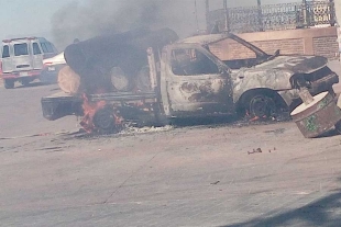 Habitantes de Xonacatlán incendian camioneta de presuntos talamontes